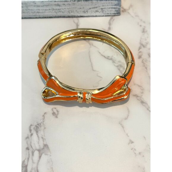 Vintage Victoria Leland Enamel Bow Hinge Bracelet - Picture 3 of 5